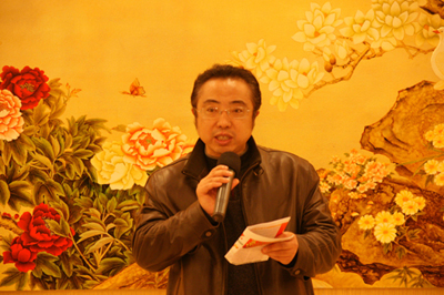 点击放大鼠标滚轮控制大小