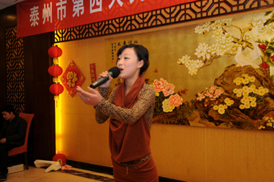点击放大鼠标滚轮控制大小