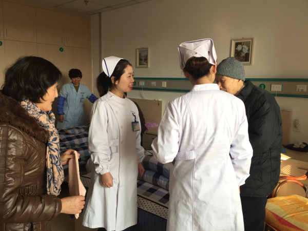 点击放大鼠标滚轮控制大小