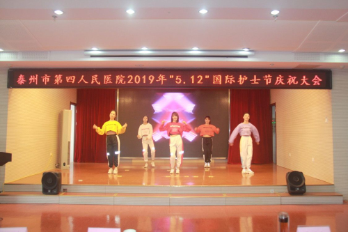 点击放大鼠标滚轮控制大小
